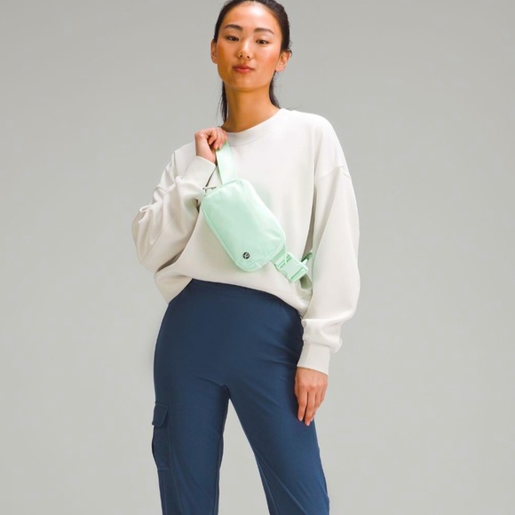 SOLD-  LULULEMON Everywhere Belt Bag in Mint Moment NWT  *LAST ONE!* - Picture 10 of 12